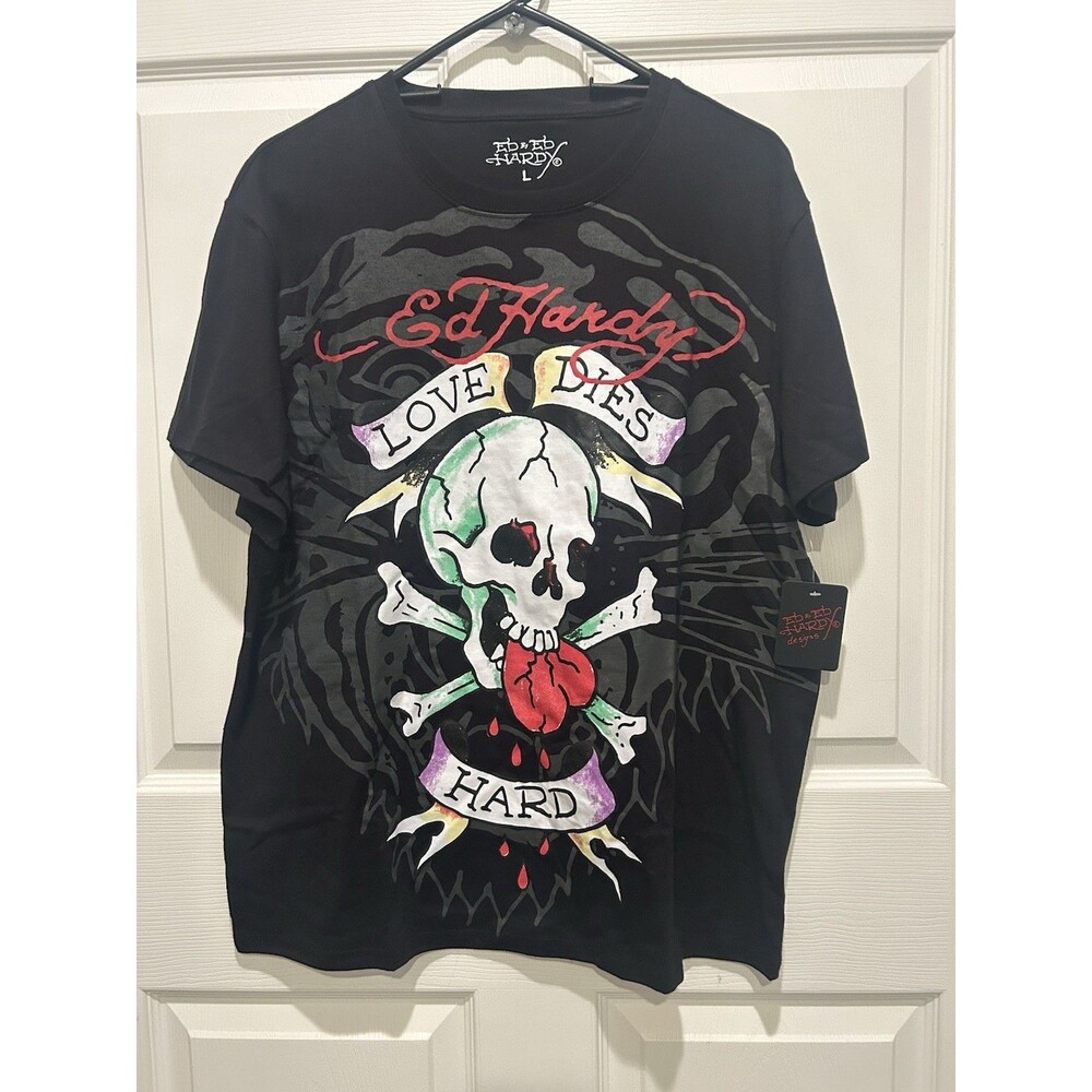 Ed Hardy "Love Dies Hard" T-Shirt Men’s Large  NWT.